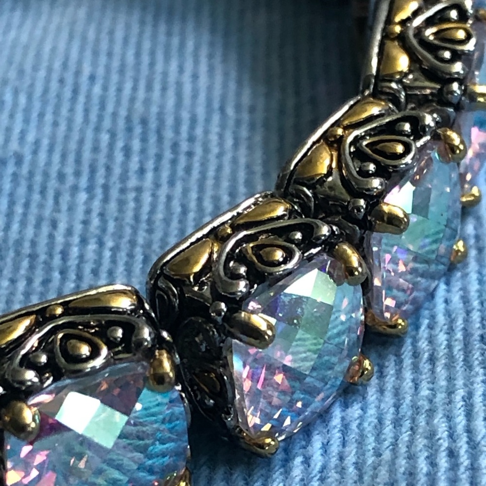 Park Lane Signature Bracelet - Aurora Borealis - Picture 2 of 13